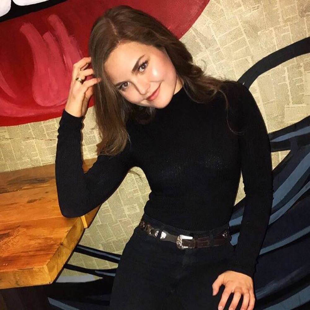 Meet your Posher, Olivia